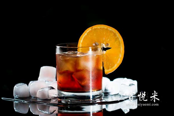 女孩學調(diào)酒師發(fā)展好么？調(diào)酒師培訓哪家好？